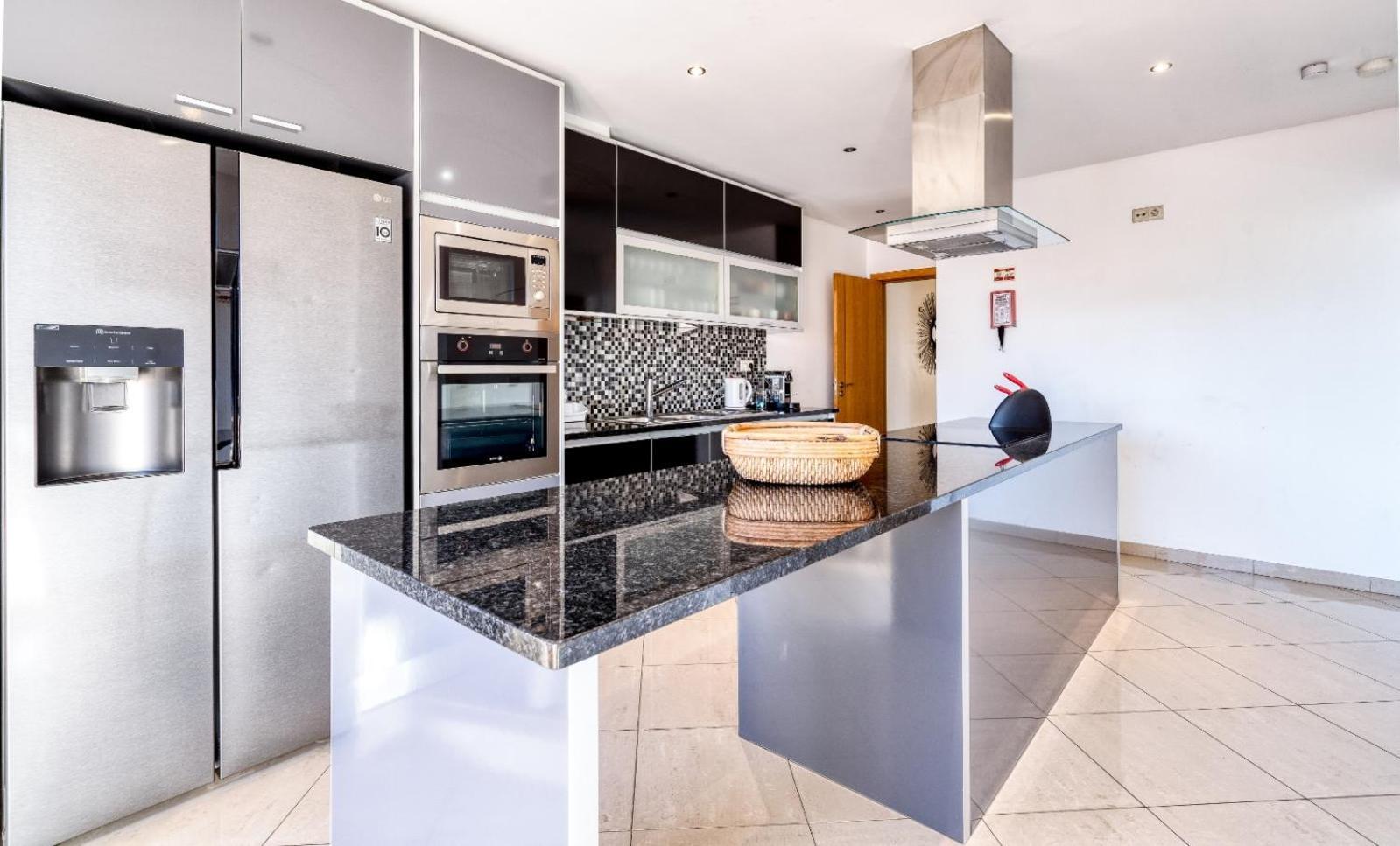 Full Private 300Sqm Villa Jacuzzi Heated Pool Ideal & Quiet Location Albufeira Exterior foto