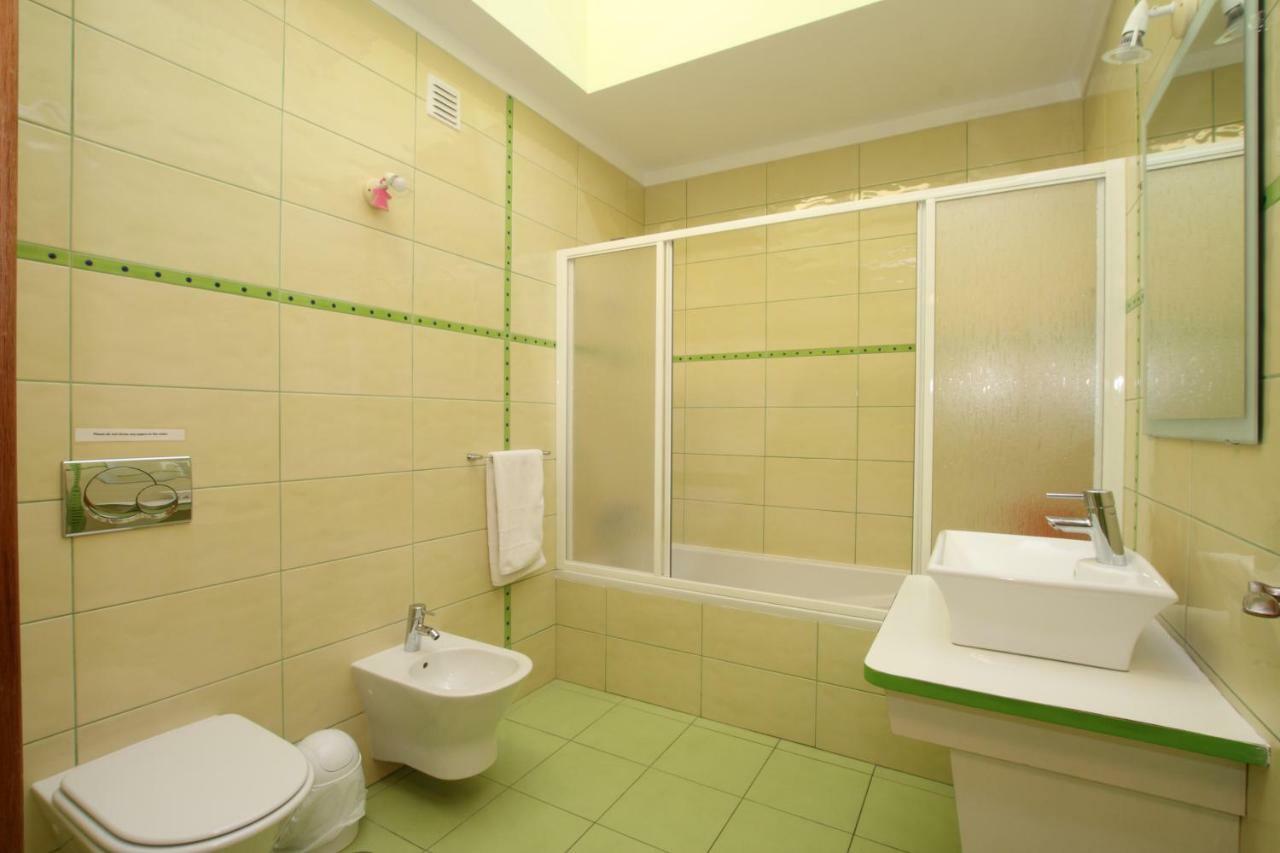 Full Private 300Sqm Villa Jacuzzi Heated Pool Ideal & Quiet Location Albufeira Exterior foto